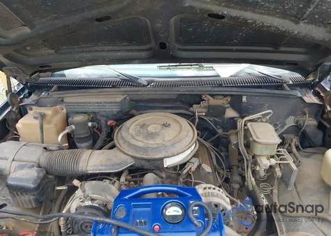 1994 Chevrolet Gmt-400 C3500 из США, поврежденный, VIN 1GBHC34N8RE153618